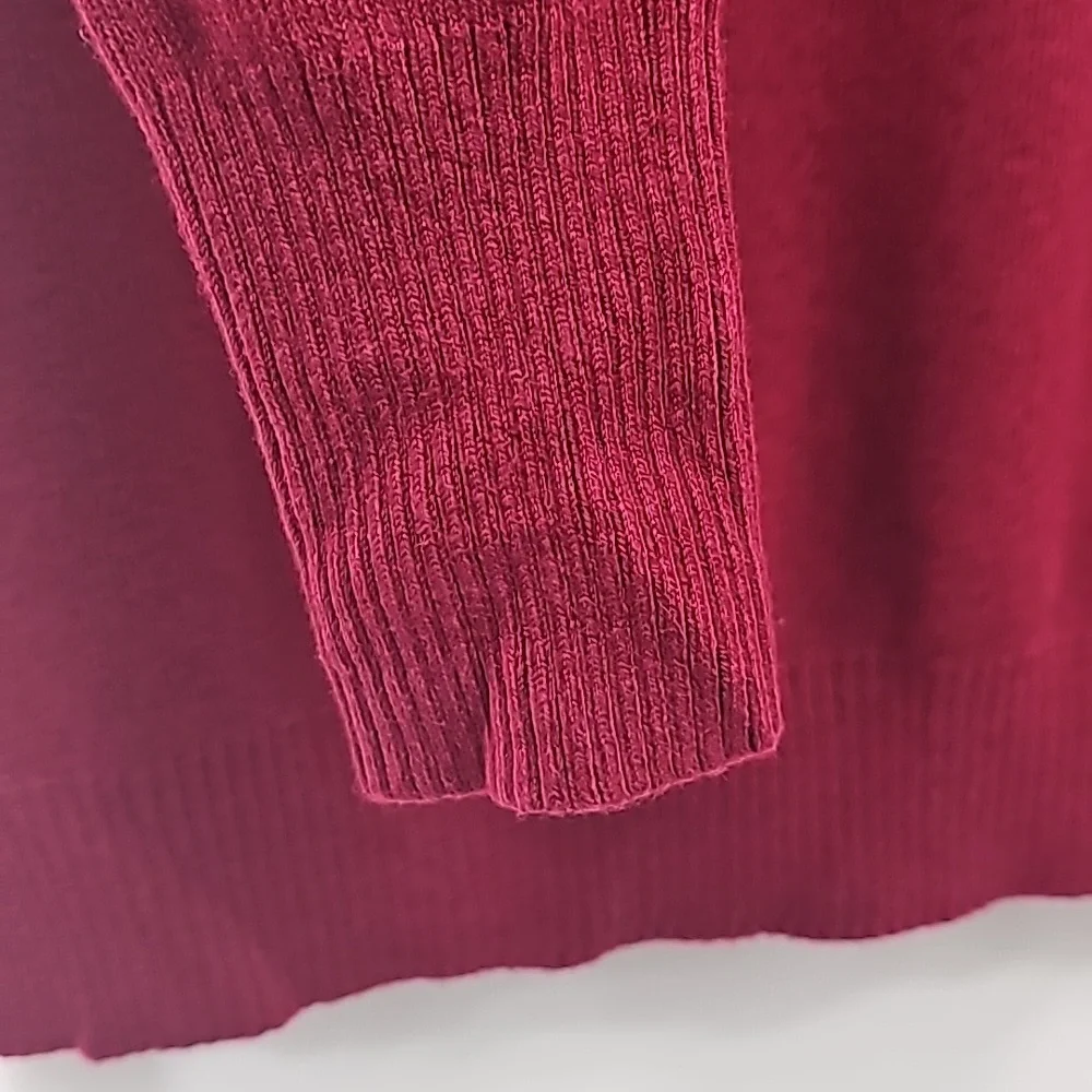 Express Cranberry Red Crew Neck Pullover Style Sweater w Ribbed Neck Wrist & Hem
